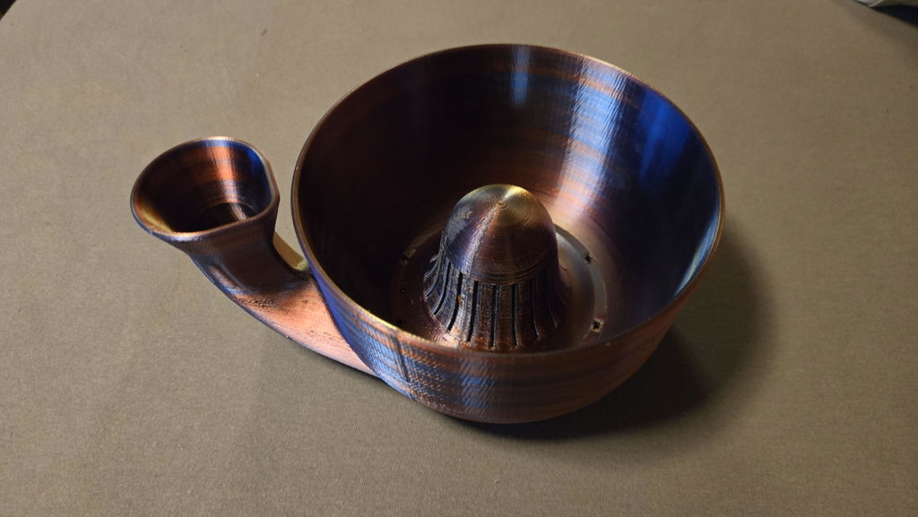 Beau filament, bobine un peu serrée